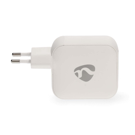Nedis vegglader 100 W 2x USB-C 1x USB-A, hvit i gruppen Billyd / Smartphone til bilen / Tilbehør til mobilen hos BRL (176WGCHA100WWT)