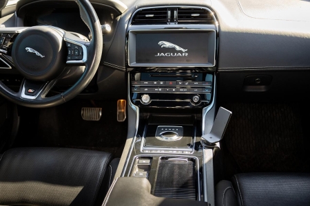 Brodit ProClip, Jaguar XE 19-20 i gruppen Billyd / Hva passer i min bil / Jaguar hos BRL (240836140)