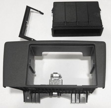 Stereoram enkel-DIN & dubbel-DIN till Volvo V70 2000-2004, mörkgrå i gruppen Billyd / Hva passer i min bil / Volvo / Volvo XC70 / Volvo XC70 2000-2004 / Bytte stereo XC70 2000-2004 hos BRL (4008622876)