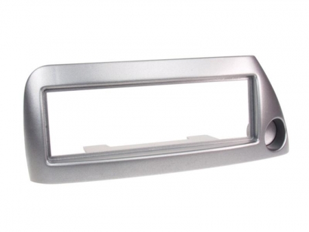 Monteringsram Ford KA 1996-2008 silver i gruppen Billyd / Hva passer i min bil / Ford / Ka / Ka 2000-2008 hos BRL Electronics (70028111413)