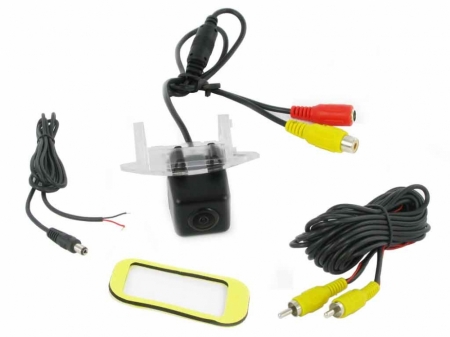 Connects2 Backkamera Mercedes S-Klass 08-14 i gruppen Billyd / Hva passer i min bil / Mercedes / S-klasse hos BRL Electronics (701CAMMB2)