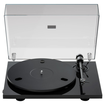 Pro-Ject E1.2 BT med Pick It MM E-pickup, pianosvart