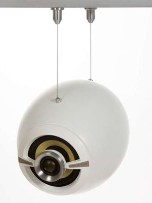 Everything but the box Venus LV hengt hvit