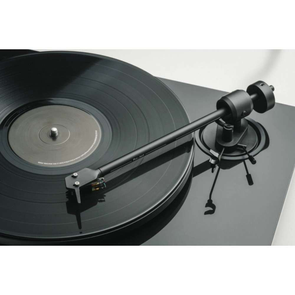 Pro-Ject E1.2 BT med Pick It MM E-pickup, matt hvit