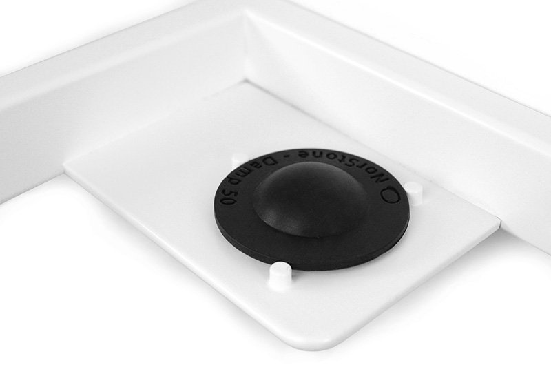 Norstone Esse WS vegghylle for platespiller, svart/svart glass