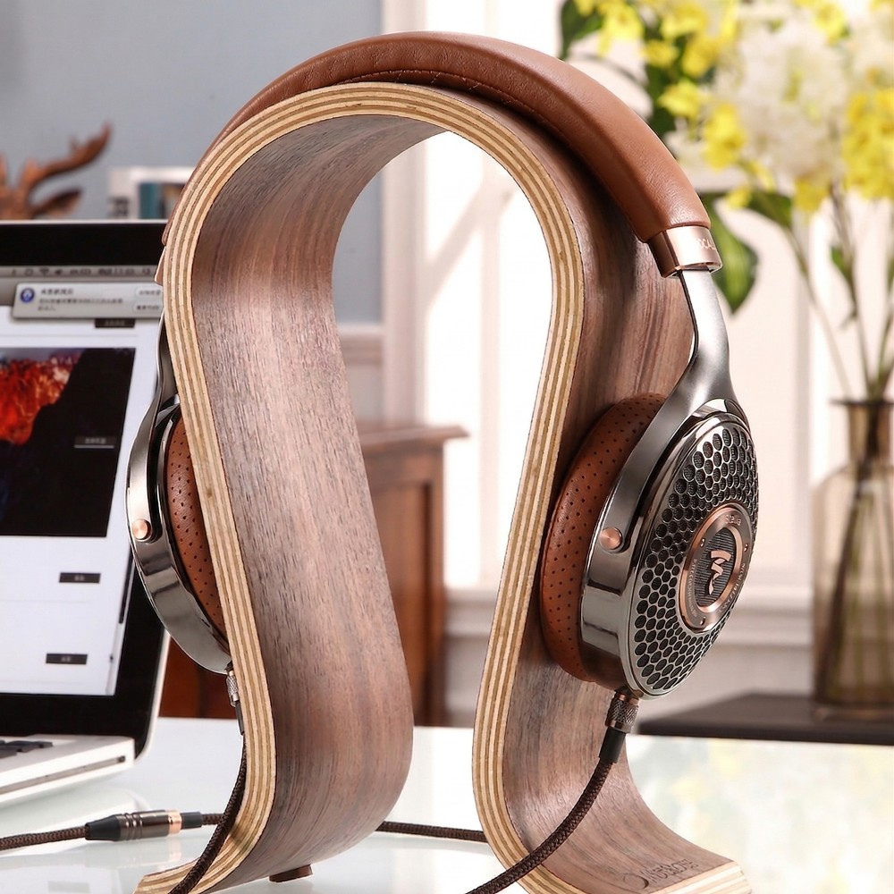 Norstone Wooden Headphone Stand, hodetelefonstativ i valnøtt