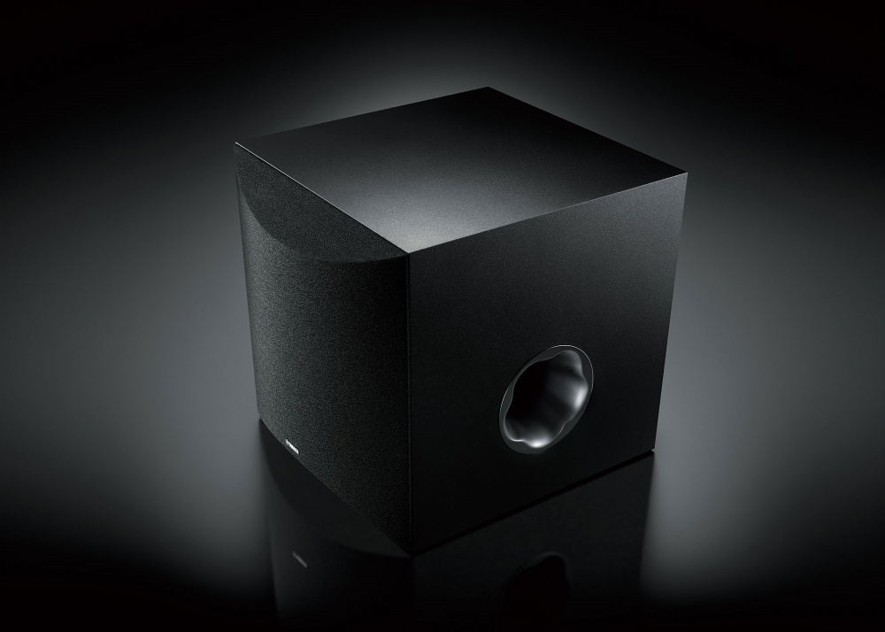 Yamaha NS-SW100, 10 tommers aktiv subwoofer