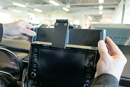 Brodit Forsterket ProClip, Suzuki Swace 19-24