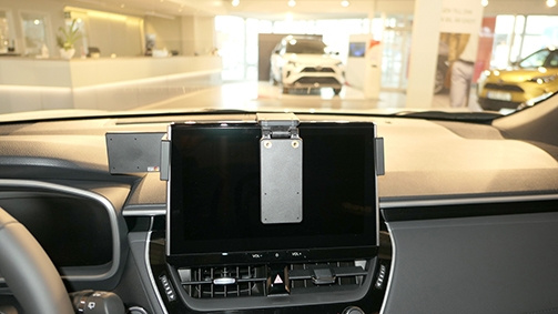 Brodit Forsterket ProClip, Toyota Corolla/Corolla Cross 23-