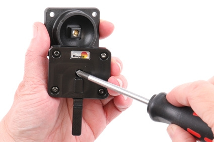 Brodit Feste med kuleledd, Scosche Magic Mount Charge