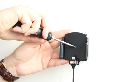 Brodit Aktiv holder med USB-kabel og cigarettadapter, Apple iPhone 12 Mini/13 Mini/5/5C/5S/SE