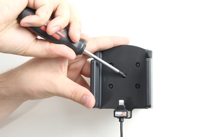 Brodit Aktiv holder med USB-kabel og cigarettadapter, Apple iPhone 5/5S/SE