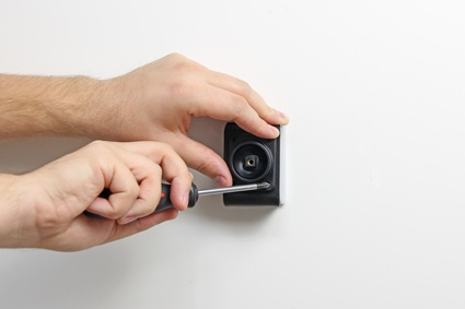 Brodit Aktiv holder med USB-kabel og cigarettadapter, Apple iPad 5th Gen (A1822, A1823)/9.7 6th Gen (A1893, A1954)/9.7 New/Air (A1474, A1475, A1476)