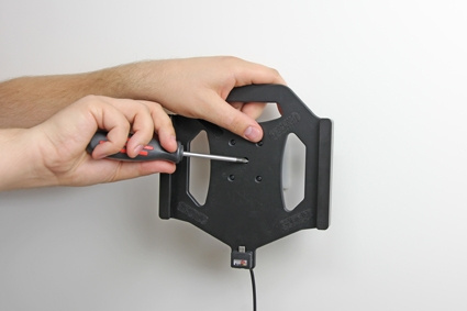 Brodit Aktiv holder med USB-kabel og cigarettadapter, Samsung Galaxy Tab A 9.7 