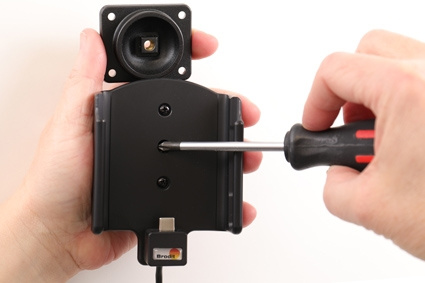 Brodit Aktiv holder med USB-kabel og cigarettadapter, Huawei P30 