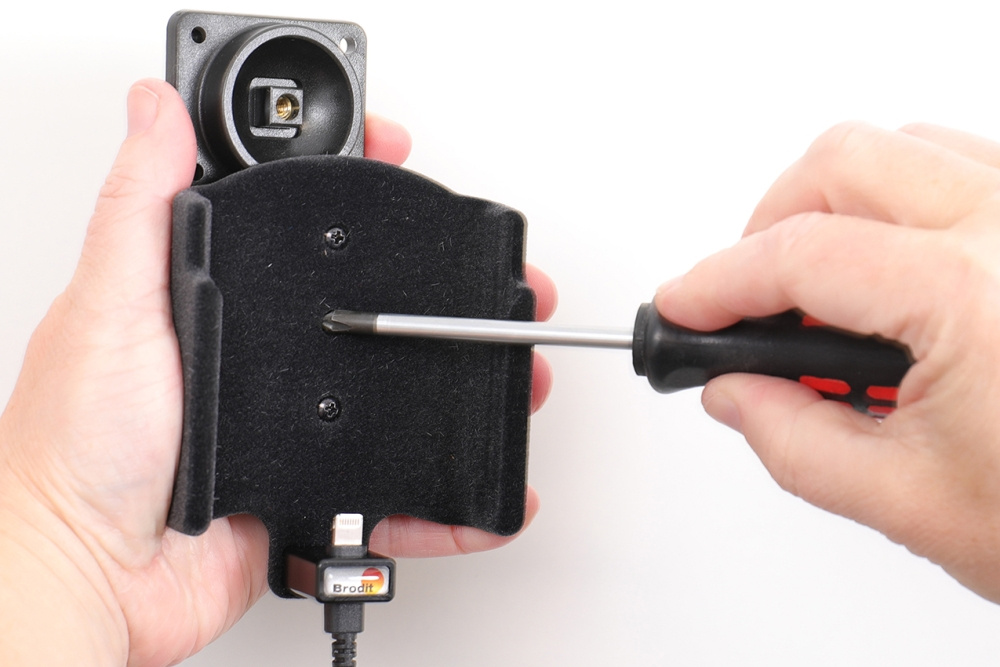 Brodit Aktiv holder med USB-kabel og cigarettadapter, Apple iPhone 11 Pro 