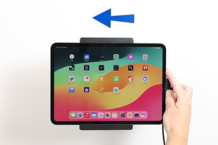 Brodit Aktiv holder med USB-kabel og cigarettadapter, Apple iPad Pro 11 2024 (A2836, A2837, A3006) 