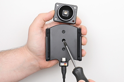 Brodit Aktiv holder for fast installasjon, Apple iPhone 15/15 Pro