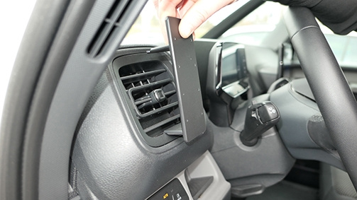 Brodit ProClip, Volkswagen ID. Buzz Cargo 23-