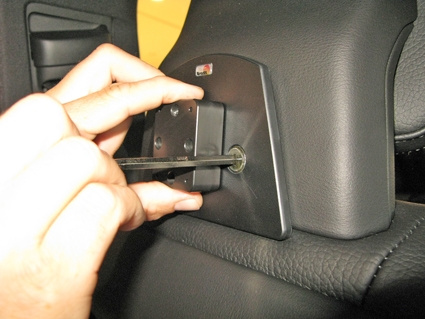 Brodit nakkestøttefeste, Volvo XC90 15-24