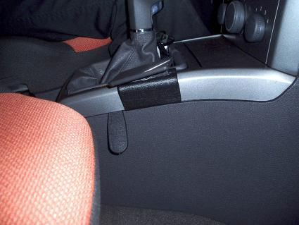 Opel Astra 04-09, Konsoll