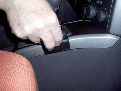 Opel Astra 04-09, Konsoll