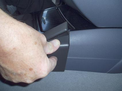 BMW 1 E81/E82/E87/E88 05-11, Konsoll