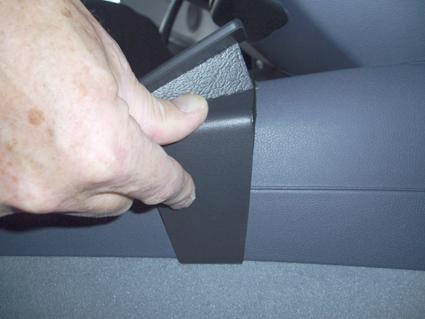 BMW 1 E81/E82/E87/E88 05-11, Konsoll