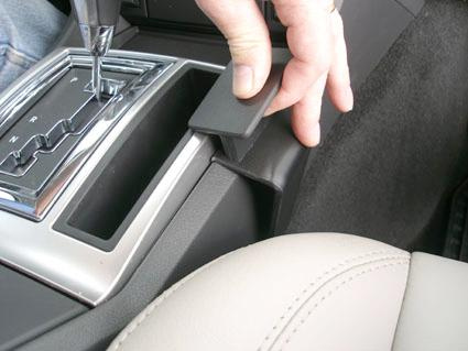 Chrysler 300C/Touring 05-07, Konsoll