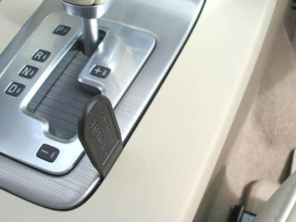 Volvo S80/V70/CX70 07-10, Konsoll