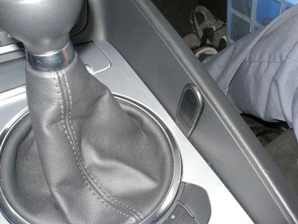 Audi TT 07-14, Konsoll