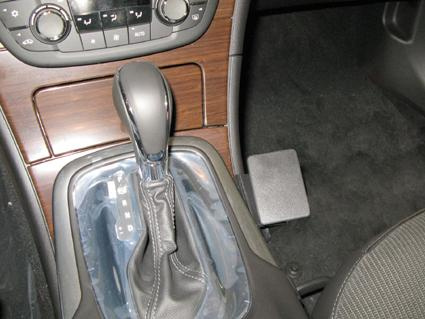 Opel Insignia 09-15, Konsoll