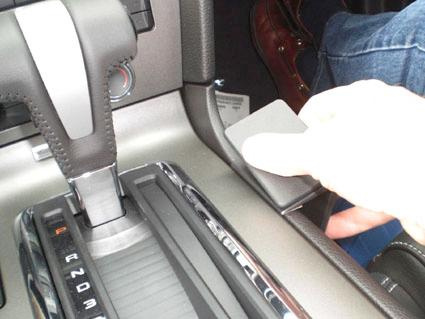 Ford Mustang 10-14, Konsoll