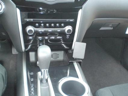 Nissan Pathfinder 13-15, Konsoll