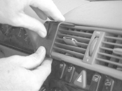 Mercedes Benz C-Klasse 93-99, Sentrert