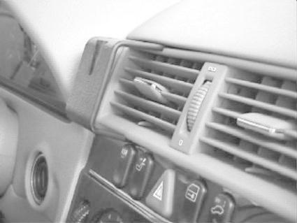 Mercedes Benz C-Klasse 93-99, Sentrert