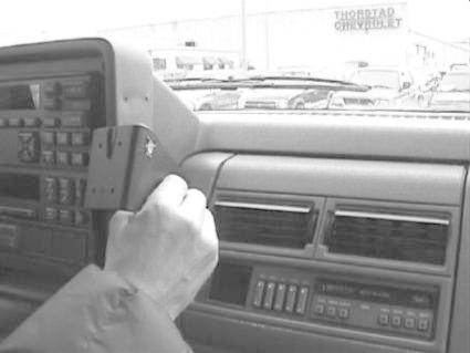 ProClip Monteringsbøyle Chevrolet Silverado/Surburban/Tahoe/Pickup 92-94, Sentrert