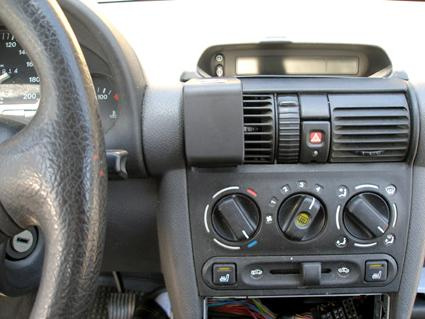 Opel Corsa 93-00, Sentrert