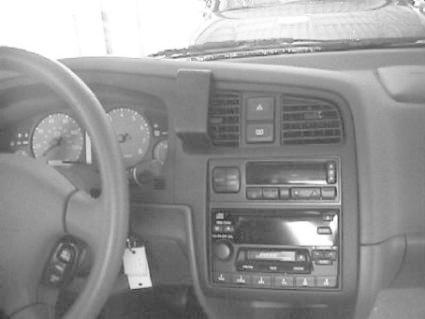 Nissan Primera 96-99, Sentrert