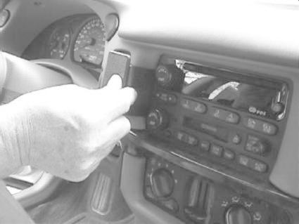 Chevrolet Impala 00-05, Sentrert