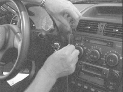 Lexus IS Serie 01-05, Sentrert