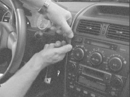 Lexus IS Serie 01-05, Sentrert