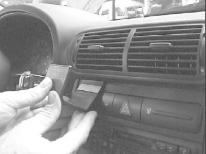 Seat Leon 00-05/Seat Toledo 99-03, Sentrert