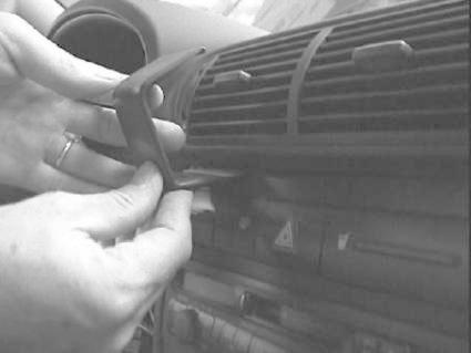 Seat Leon 00-05/Seat Toledo 99-03, Sentrert