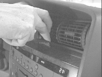 Opel Omega 00-05, Sentrert