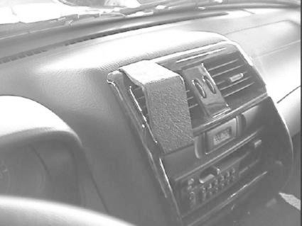 Nissan Terrano II 00-06, Sentrert