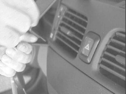 Nissan Almera 00-02, sentrert