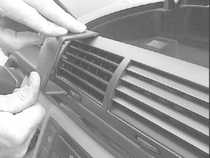 Volkswagen Sharan 01-10, Sentrert