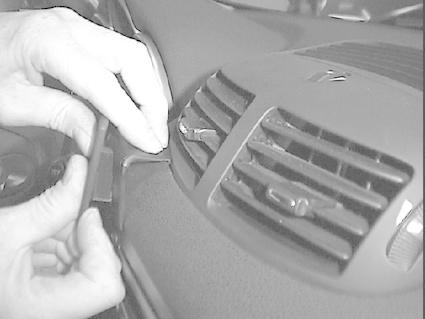 Alfa Romeo 147 01-11/GT 04-11, Sentrert