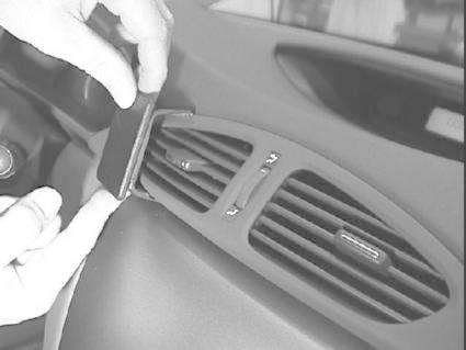 Renault Laguna 01-04, Sentrert